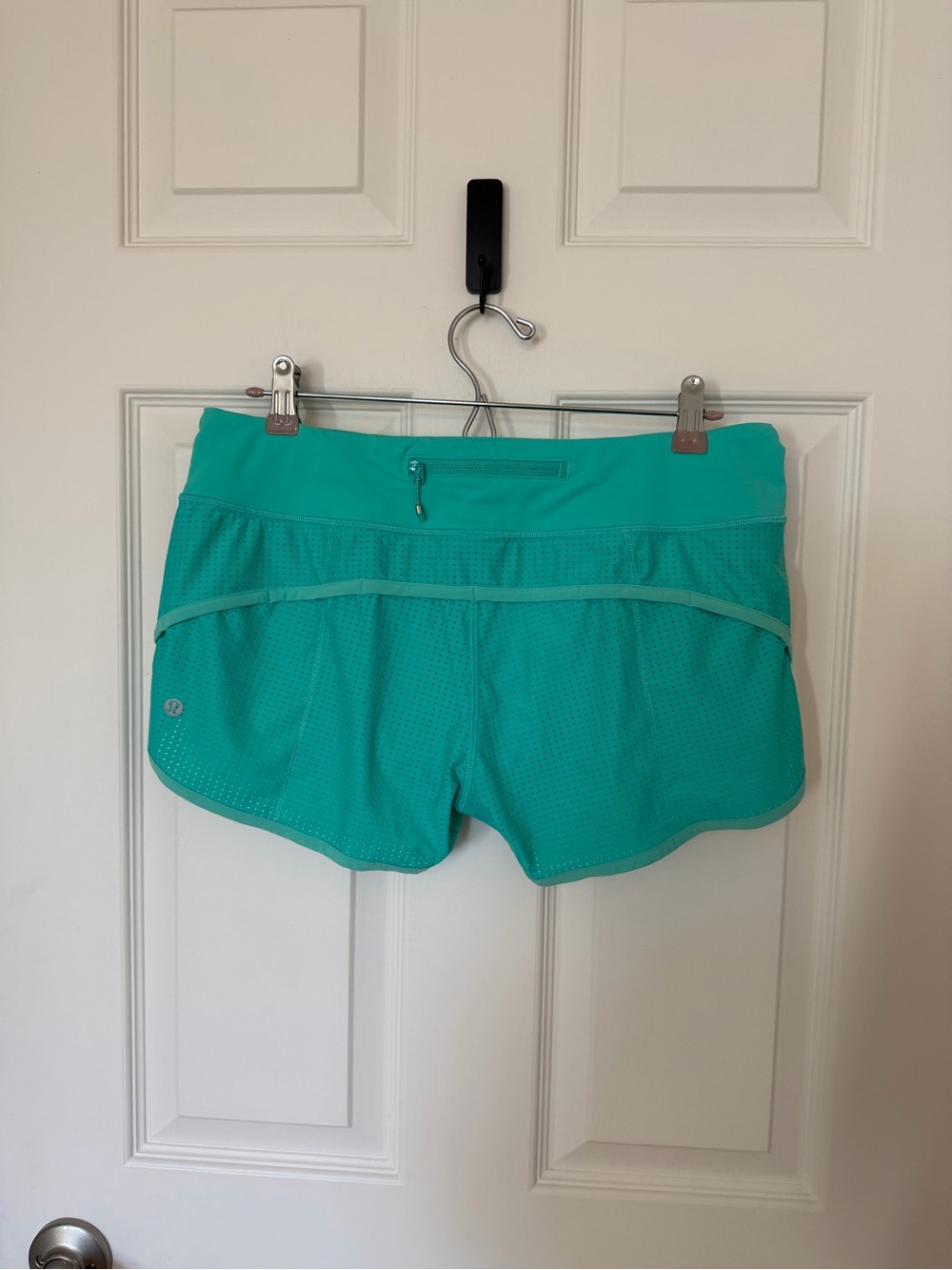 Lululemon Speed Short (Mesh), 8 - Picture 3 of 6